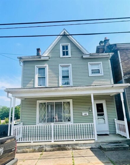 104 E Center St, Tremont, PA 17981