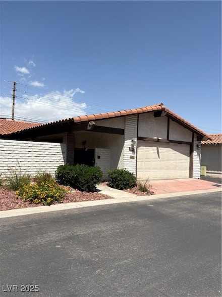 2100 Plaza Del Padre, Las Vegas, NV 89102