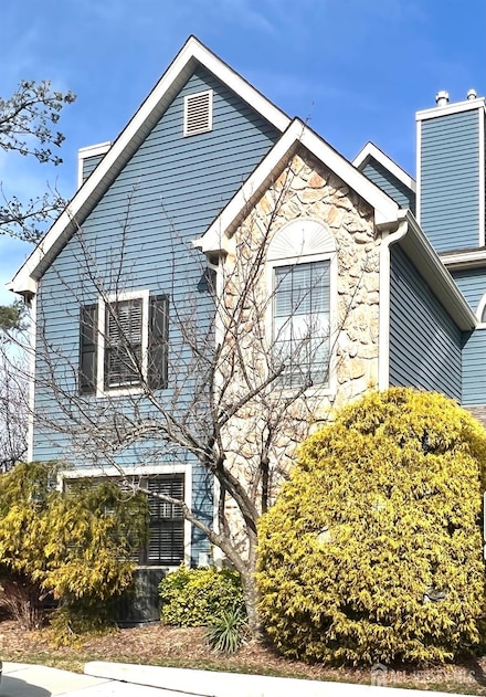 111 Longfield Ct, East Brunswick, NJ 08816
