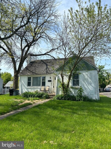 24 Columbia Ave, Hatfield, PA 19440