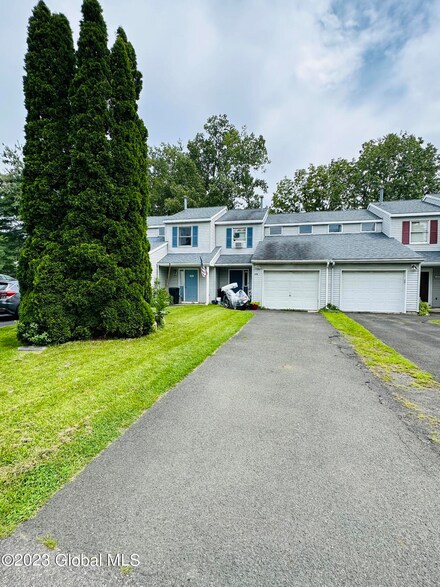 17 Louis Ave Unit D, Albany, NY 12204