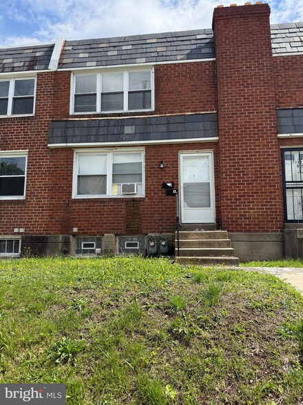 7122 2ND FLOOR Clinton Rd, Upper Darby, PA 19082