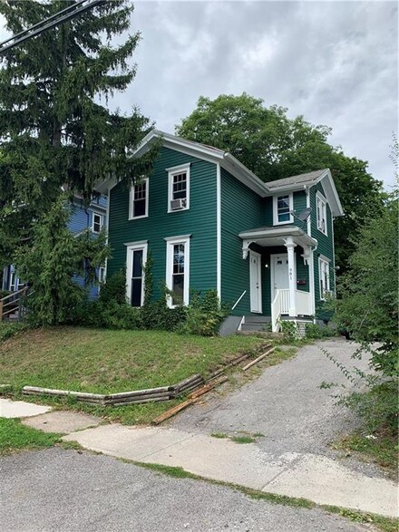 981 Exchange St, Rochester, NY 14608