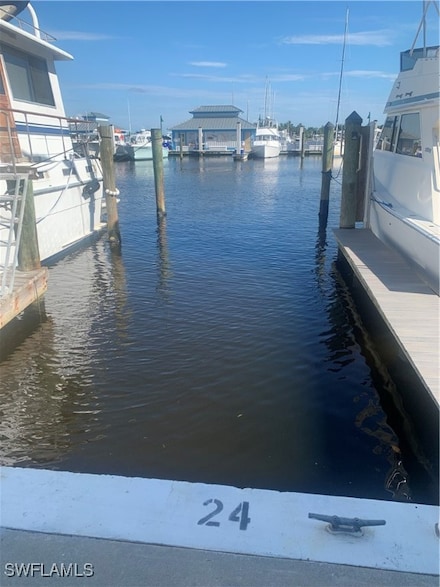 900 Broad Ave S Unit 24, Naples, FL 34102