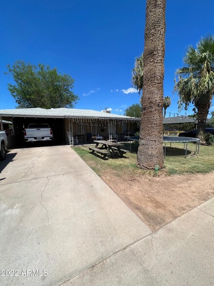 702 W 1st St, Mesa, AZ 85201