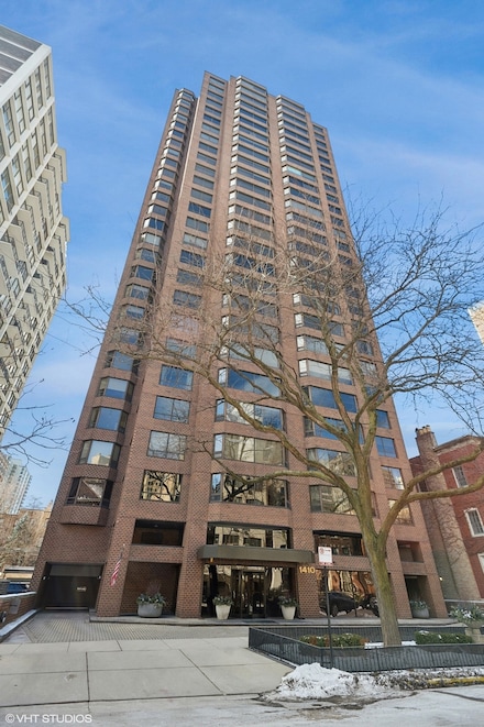 1410 N State Pkwy Unit 18B, Chicago, IL 60610