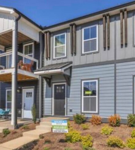 2409 E 17th St, Chattanooga, TN 37404