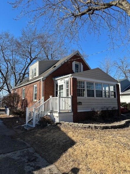 2920 51st St, Des Moines, IA 50310