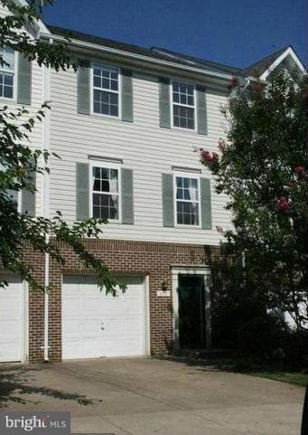557 Highland Towne Ln, Warrenton, VA 20186