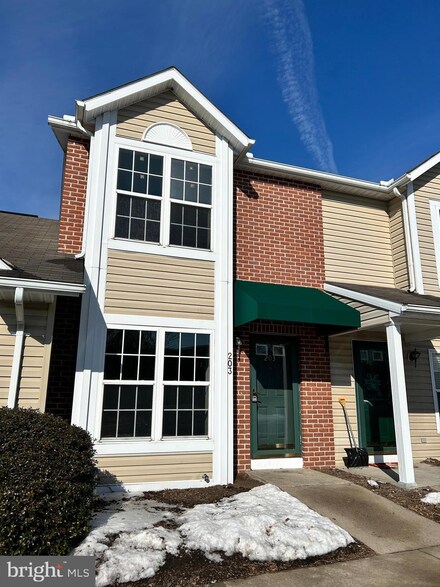 203 Chadham Ct Unit 44, Bellefonte, PA 16823