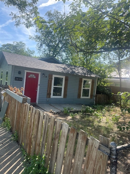 2618 NW 28th St, Fort Worth, TX 76106