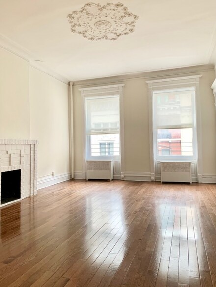14 E 80th St Unit 4A, New York, NY 10075