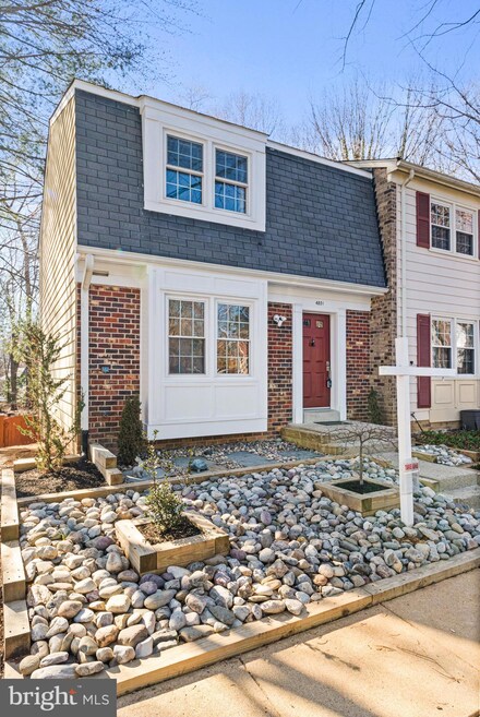 4801 Nash Dr, Fairfax, VA 22032