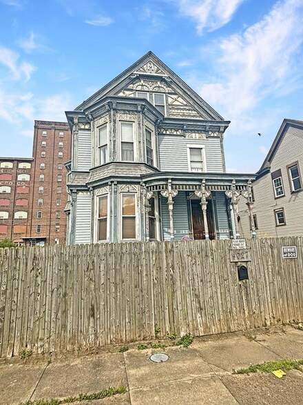 4027 Jacob St, Wheeling, WV 26003