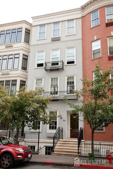 104 Tidewater St Unit 1A, Jersey City, NJ 07302
