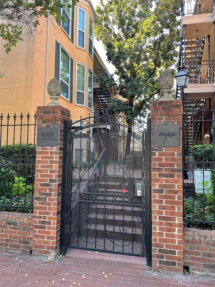 6318 Richmond Ave Unit 4202D, Dallas, TX 75214