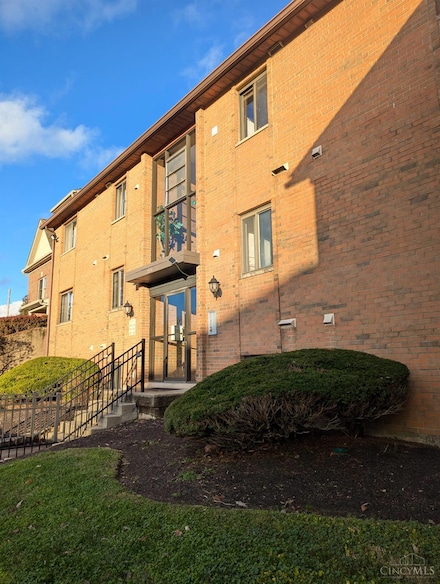355 Grand Ave, Cincinnati, OH 45205