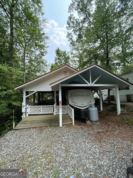 54 Candy Land Dr, Cleveland, GA 30528