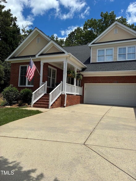 9028 Carrington Ridge Dr, Raleigh, NC 27615