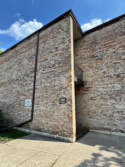 1960 Cherry Ln Unit 303, Northbrook, IL 60062