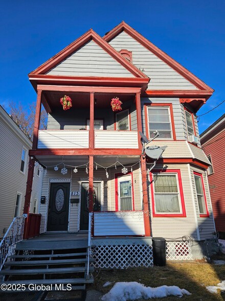 813 Stanley St, Schenectady, NY 12307