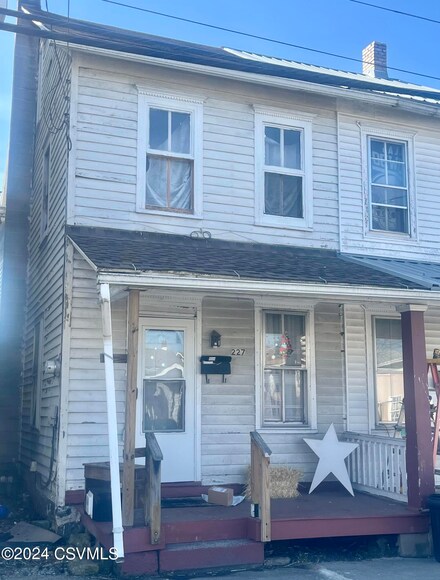 227 Linden St, Sunbury, PA 17801