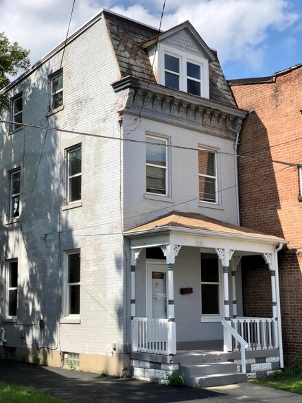 317 Walnut St, Elmwood, OH 45216