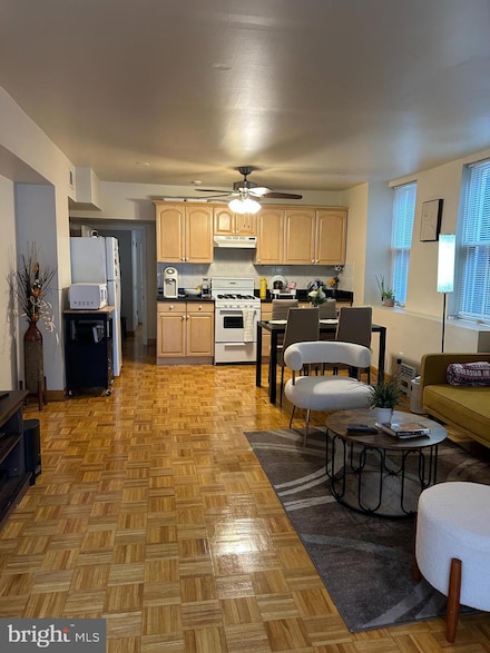 1220 Pine St, Philadelphia, PA 19107