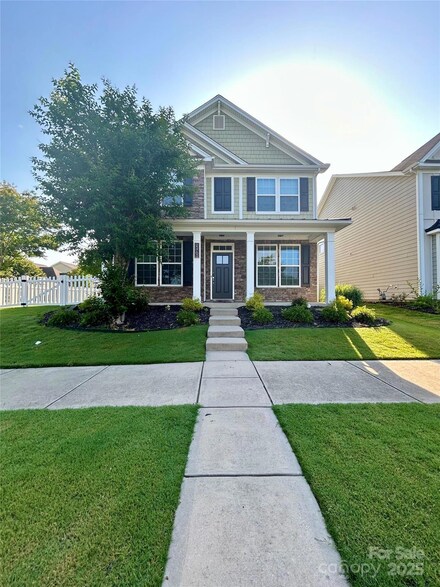 15703 Carley Commons Ln, Davidson, NC 28036