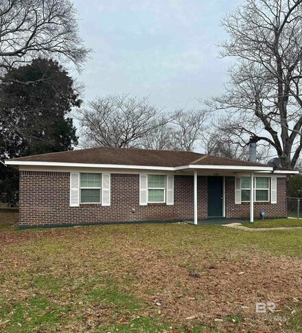 201 E Magnolia St, Bay Minette, AL 36507