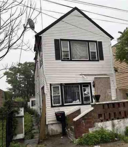 227 Beach 86th St, Rockaway Beach, NY 11693