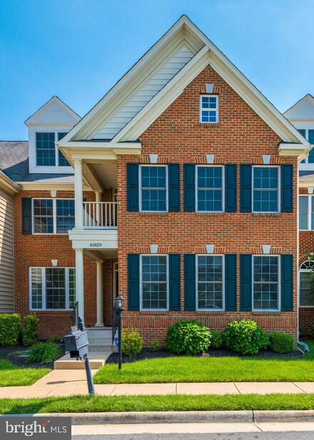 41829 Bristow Manor Dr, Ashburn, VA 20148