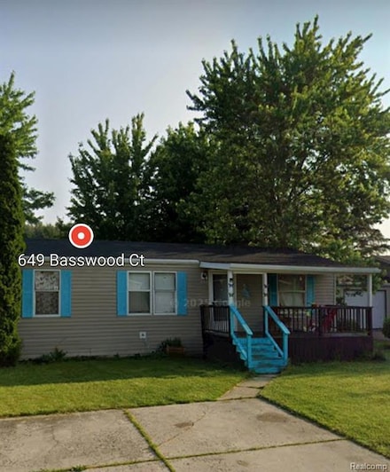 649 Basswood Ct, Flint, MI 48506