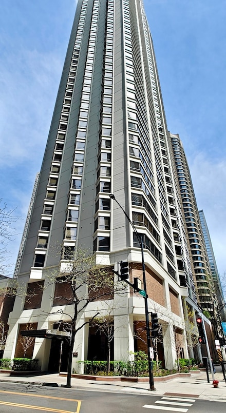 400 E Ohio St Unit 2901, Chicago, IL 60611
