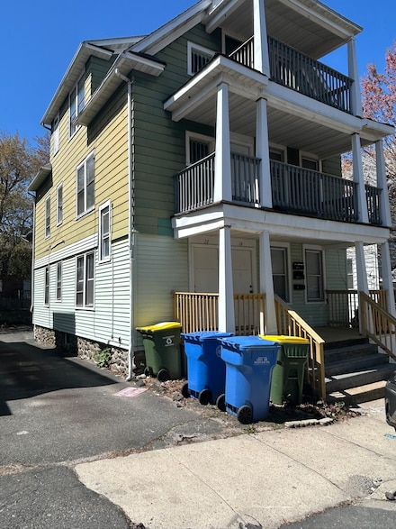 18 Eastwood Ave, Waterbury, CT 06705
