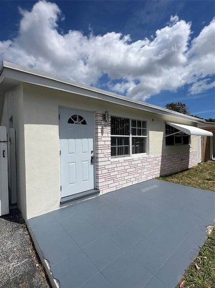 6141 SW 23rd St, Miramar, FL 33023