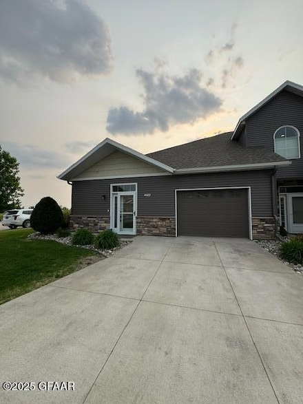 4922 Curt Cir, Grand Forks, ND 58201
