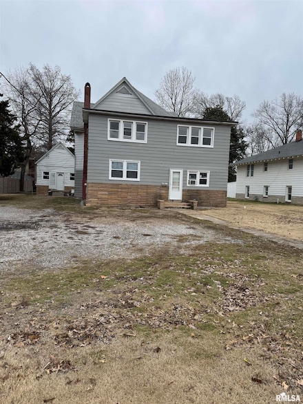 420 N Main St Unit 5, Benton, IL 62812