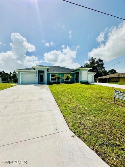 2501 Hightower Ave S, Lehigh Acres, FL 33973