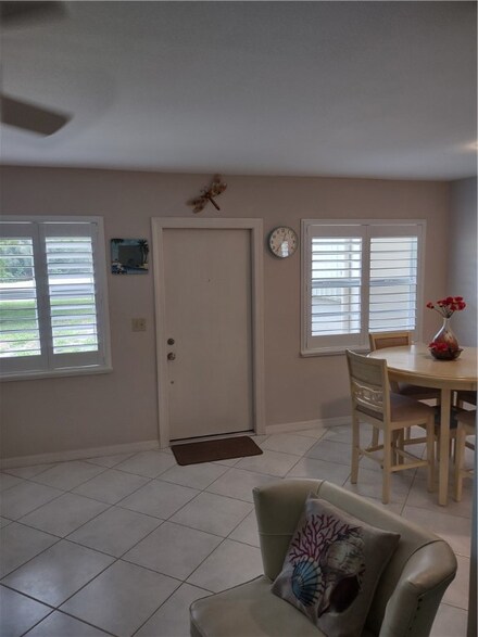 44 Woodland Dr Unit 103, Vero Beach, FL 32962