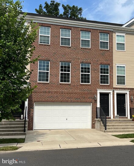 39 Creekside Way, Burlington, NJ 08016