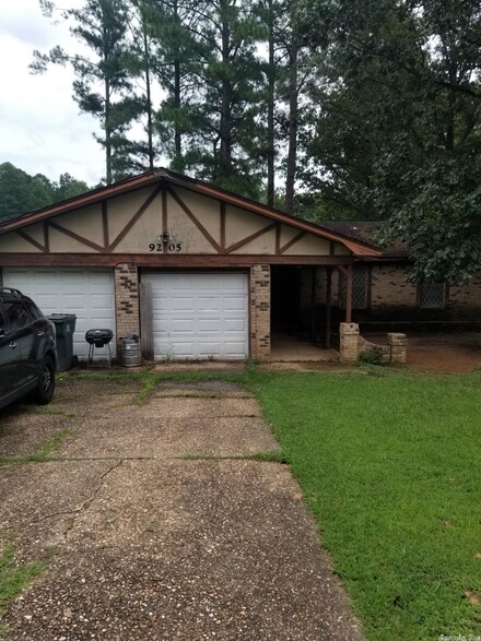 9205 Vanderbilt Dr, Little Rock, AR 72204
