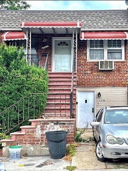 743 E 102nd St, Brooklyn, NY 11236