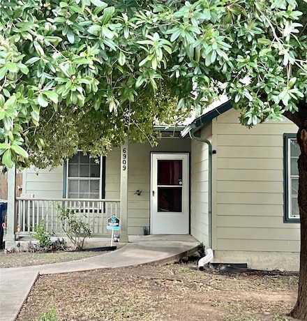 6909 Frontera Trail, Austin, TX 78741