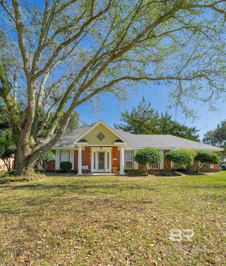 14189 Laura Lea Cir, Silverhill, AL 36576