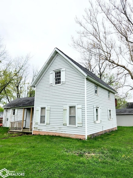 230 5th St, Murray, IA 50174