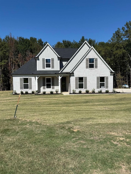 141 Centerline Roper Loop, Byhalia, MS 38611