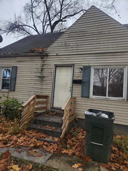 1893 Jermain Dr, Columbus, OH 43219