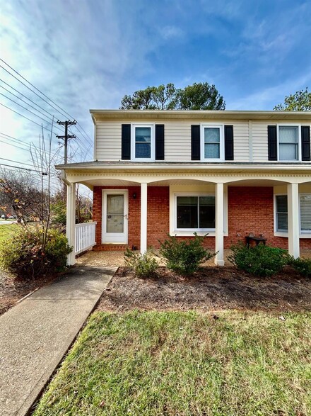 26 Cavalier Ct, Lynchburg, VA 24502