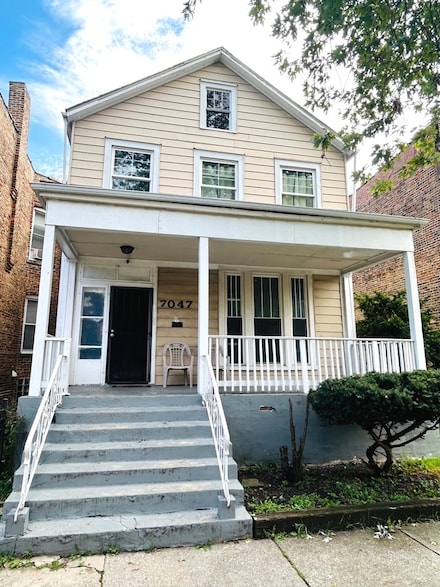 7047 S Eberhart Ave, Chicago, IL 60637